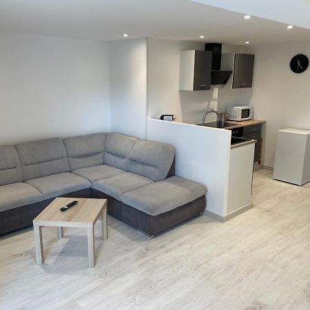 Joli Logement Au Pied Des Alpilles Eyguieres Ngoại thất bức ảnh