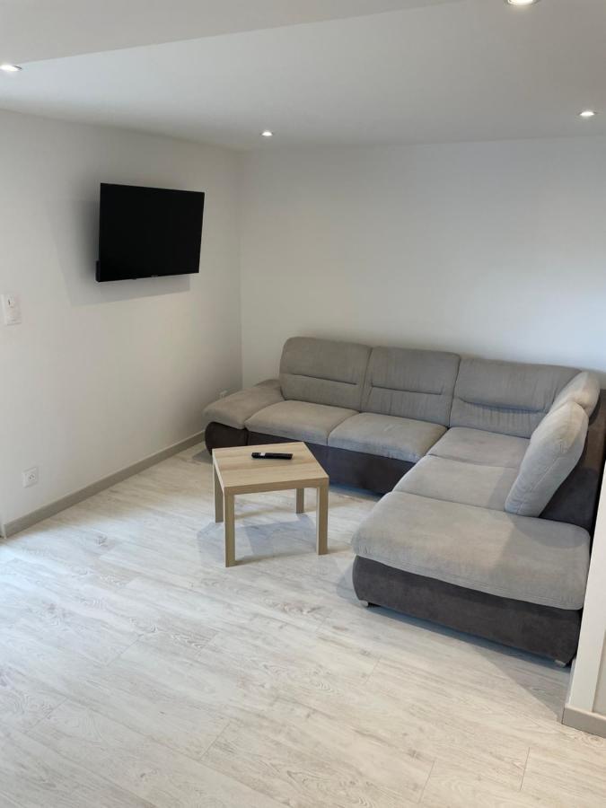 Joli Logement Au Pied Des Alpilles Eyguieres Ngoại thất bức ảnh