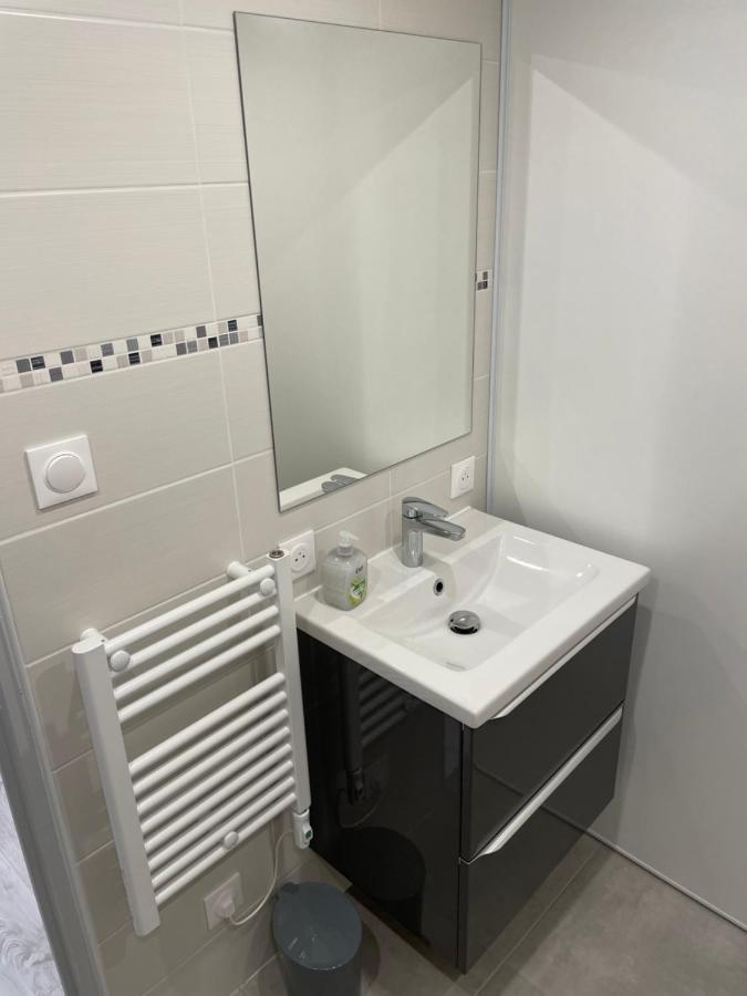 Joli Logement Au Pied Des Alpilles Eyguieres Ngoại thất bức ảnh