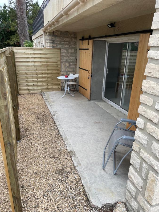 Joli Logement Au Pied Des Alpilles Eyguieres Ngoại thất bức ảnh